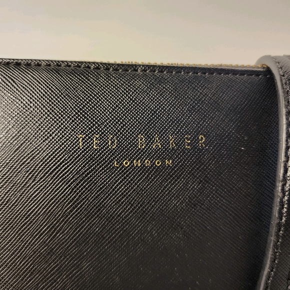 Ted Baker London Crossbody Shoulder  Bag - Black w/GoldtoneChain Removable strap - Picture 5 of 15